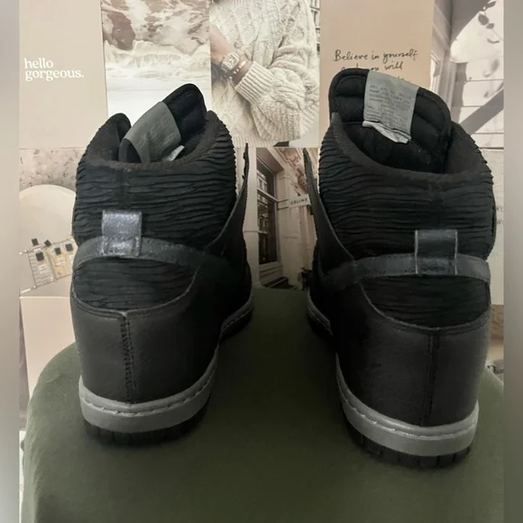 Black Nike Healed Sneakers - Picture 4 of 8